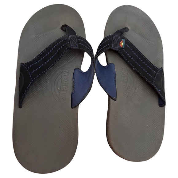 Rainbow Big Kid Capes Black/Blue/Grey East size 4/5 EUC - Picture 4 of 6